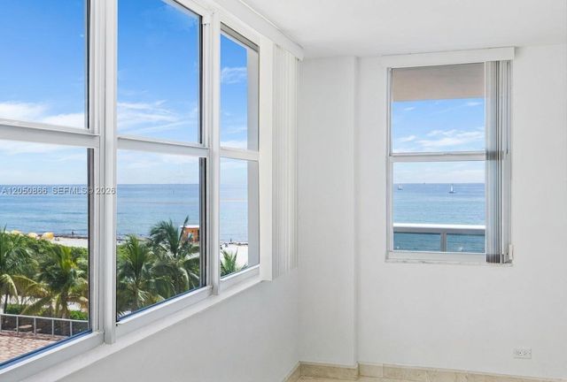 6039 Collins Avenue 517, Miami Beach, FL 33140