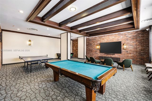 6039 Collins Avenue 517, Miami Beach, FL 33140