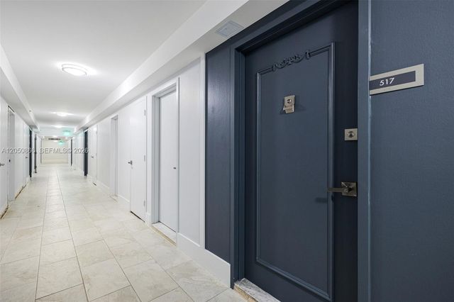 6039 Collins Avenue 517, Miami Beach, FL 33140