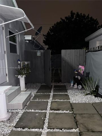 2315 Cleveland St 0, Hollywood, FL 33020