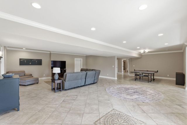 112 Little Paige Drive, Frankfort, KY 40601