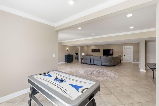 112 Little Paige Drive, Frankfort, KY 40601