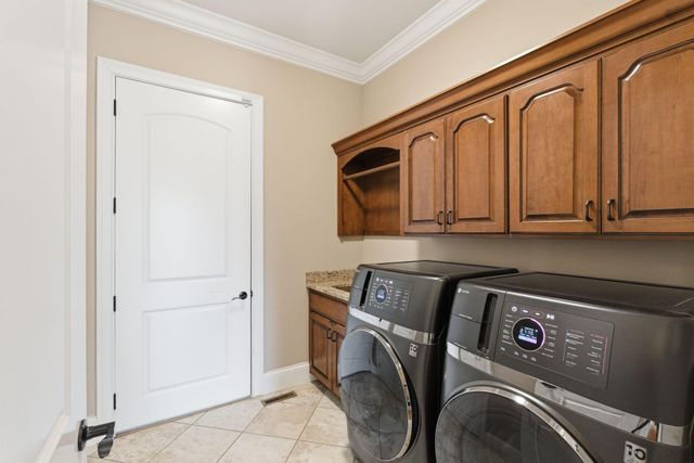 112 Little Paige Drive, Frankfort, KY 40601