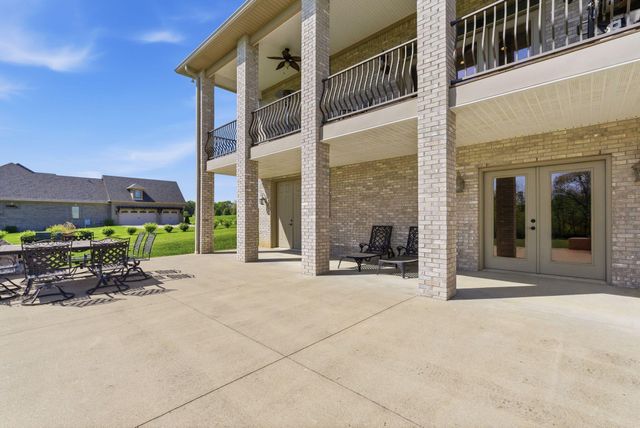 112 Little Paige Drive, Frankfort, KY 40601