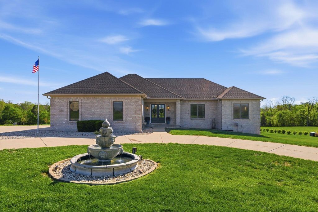 112 Little Paige Drive, Frankfort, KY 40601