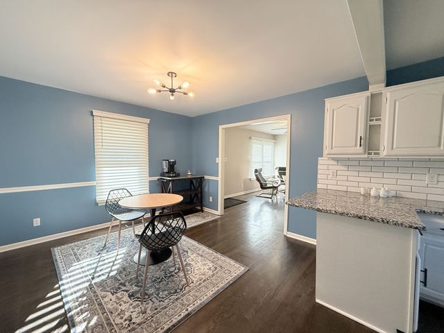 704 Redwood Cir, Columbia, TN 38401