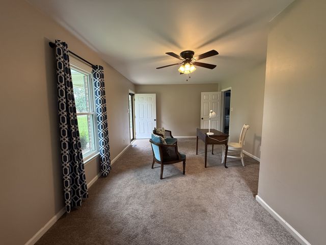 704 Redwood Cir, Columbia, TN 38401