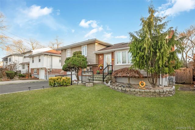 2758 Mayfield Place, North Bellmore, NY 11710