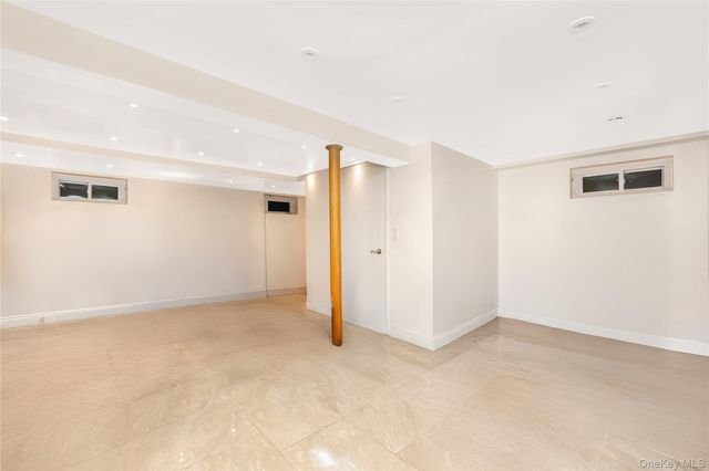 2758 Mayfield Place, North Bellmore, NY 11710