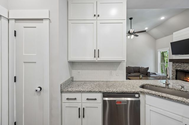 1151 Harmon Springs Rd, Dickson, TN 37055