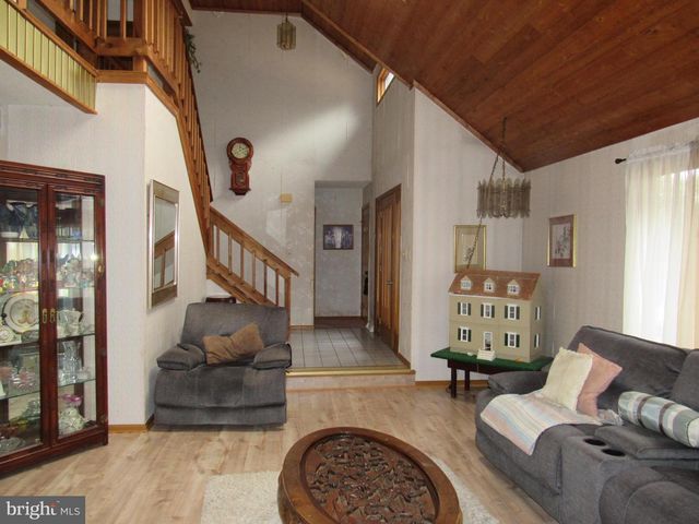 15 CEDAR GROVE RD, Mullica Hill, NJ 08062