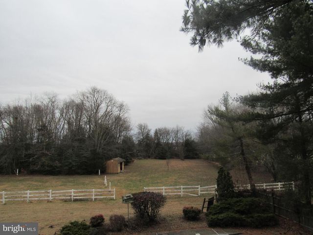 15 CEDAR GROVE RD, Mullica Hill, NJ 08062