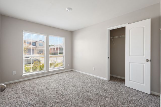 627 Aqueduct Drive, Seagoville, TX 75159