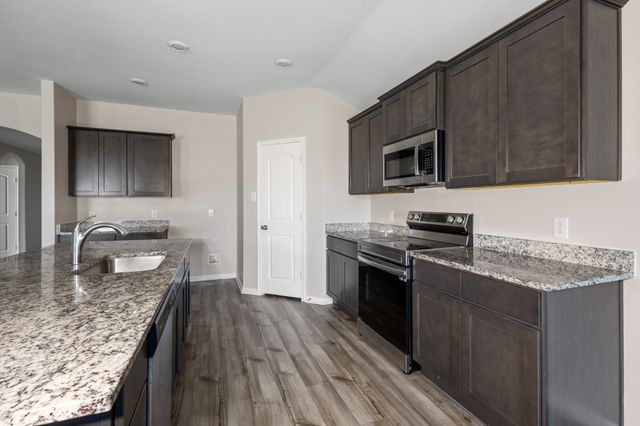 627 Aqueduct Drive, Seagoville, TX 75159