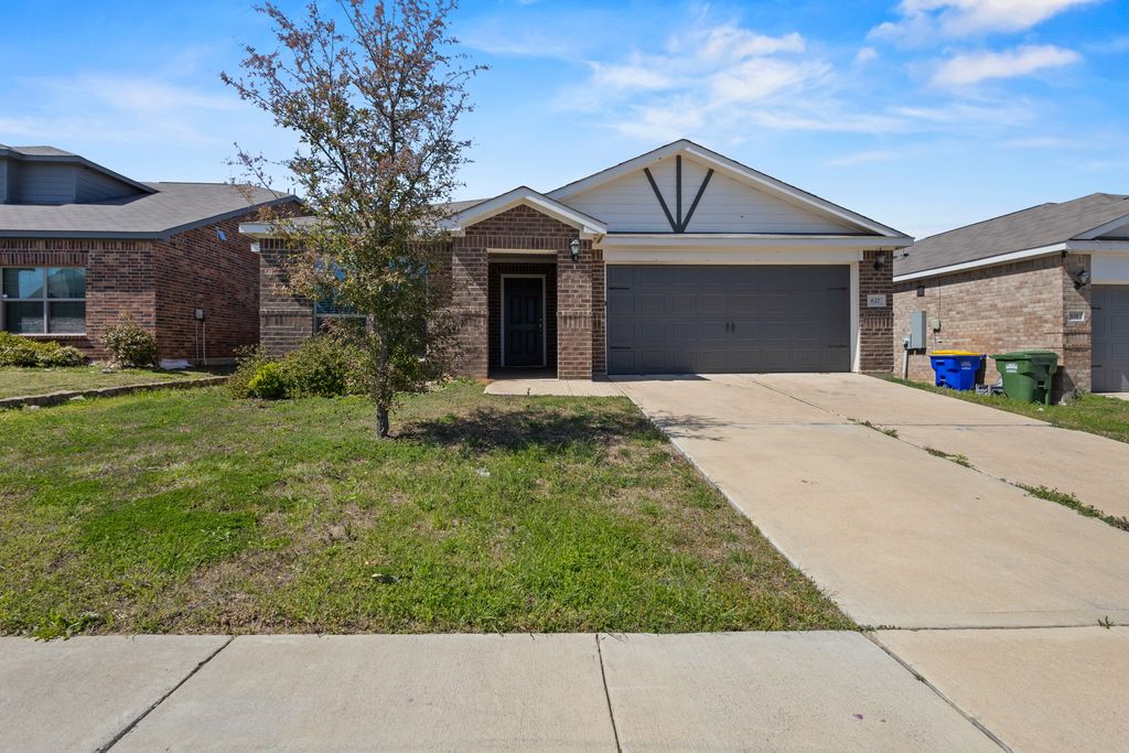 627 Aqueduct Drive, Seagoville, TX 75159
