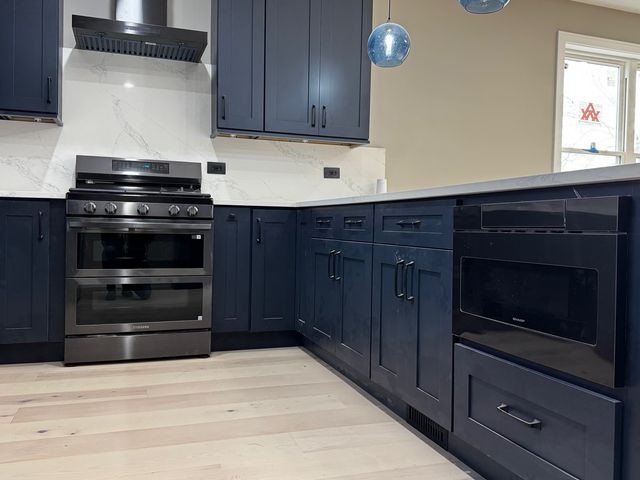 4348 W Thomas Street, Chicago, IL 60651