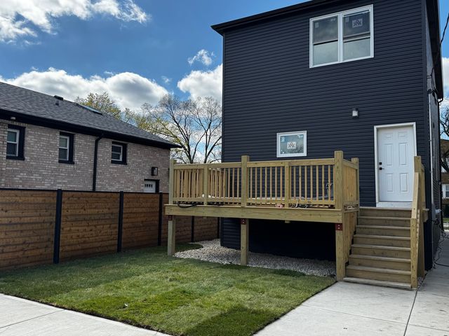4348 W Thomas Street, Chicago, IL 60651