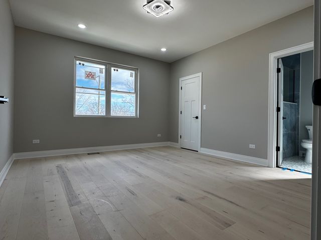 4348 W Thomas Street, Chicago, IL 60651