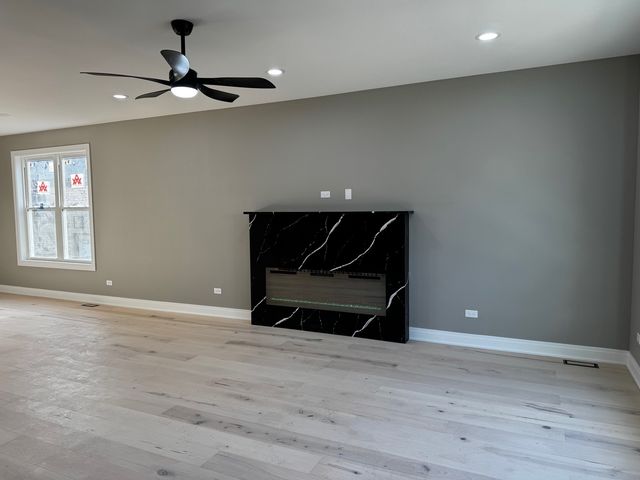 4348 W Thomas Street, Chicago, IL 60651