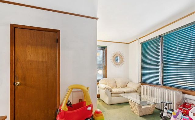361 N DEMOCRAT RD, Gibbstown, NJ 08027