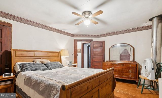 361 N DEMOCRAT RD, Gibbstown, NJ 08027