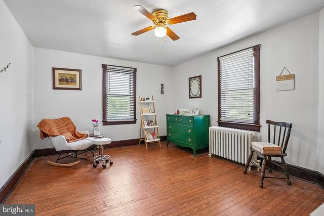 361 N DEMOCRAT RD, Gibbstown, NJ 08027