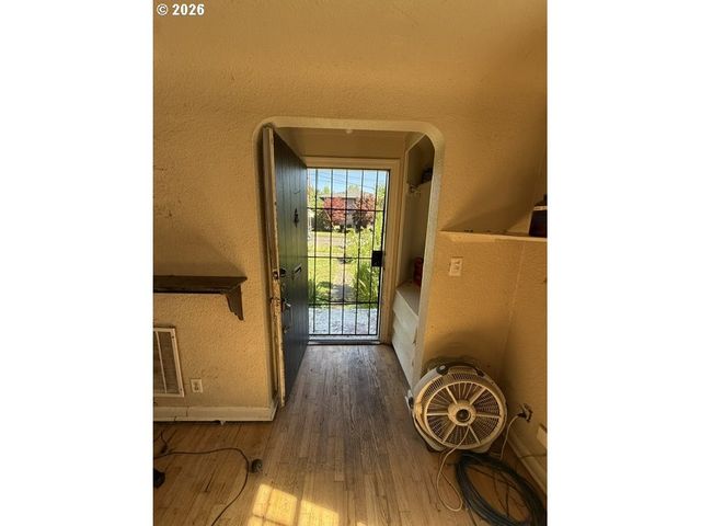 54 E 24TH Ave, Eugene, OR 97405