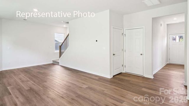 600 17th Avenue Drive NE, Hickory, NC 28601