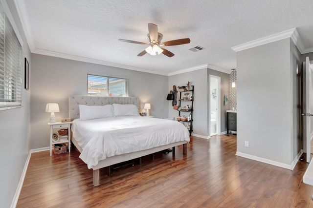 1066 SW 25TH Way, Boynton Beach, FL 33426