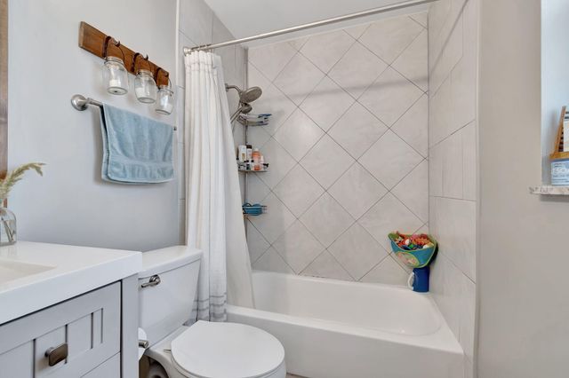 1066 SW 25TH Way, Boynton Beach, FL 33426