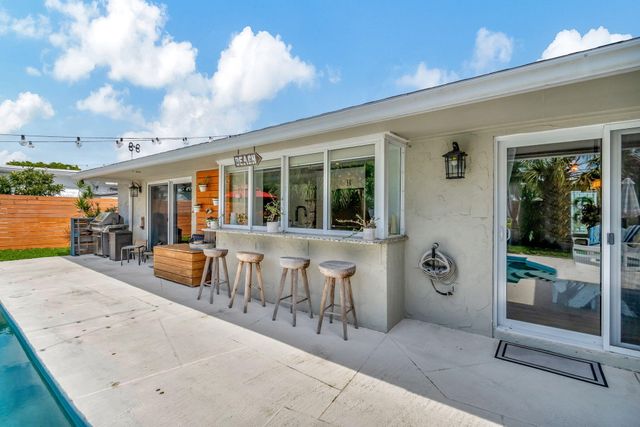 1066 SW 25TH Way, Boynton Beach, FL 33426