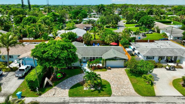 1066 SW 25TH Way, Boynton Beach, FL 33426