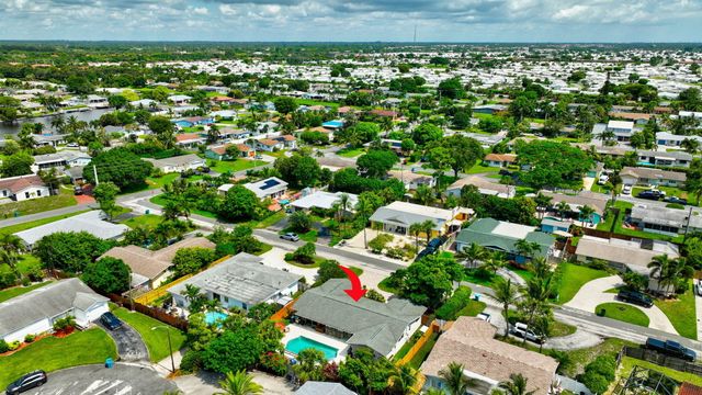 1066 SW 25TH Way, Boynton Beach, FL 33426