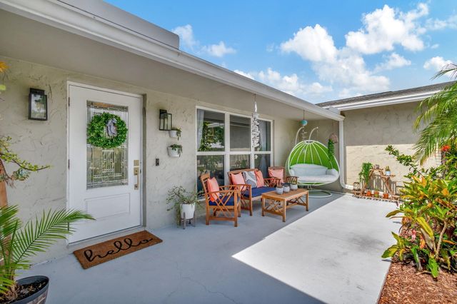 1066 SW 25TH Way, Boynton Beach, FL 33426