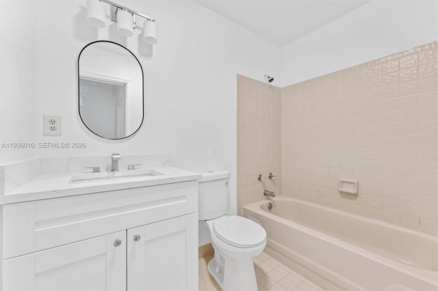 795 Banks Rd, Margate, FL 33063