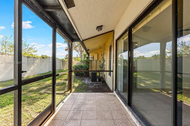 795 Banks Rd, Margate, FL 33063