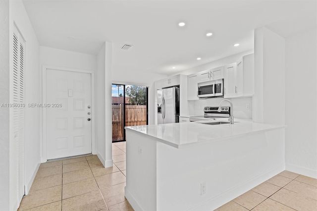 795 Banks Rd, Margate, FL 33063