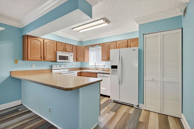 188 SE Village Drive 188, Port St Lucie, FL 34952