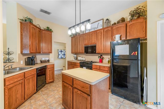 330 Macon Creek, Victoria, TX 77901