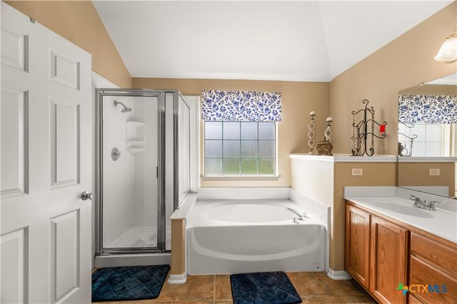 330 Macon Creek, Victoria, TX 77901