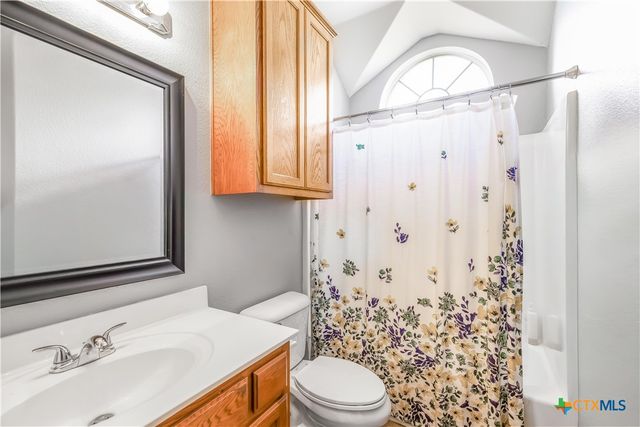 330 Macon Creek, Victoria, TX 77901