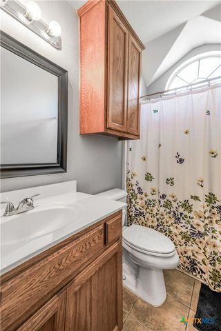 330 Macon Creek, Victoria, TX 77901