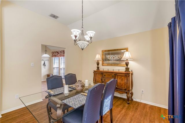 330 Macon Creek, Victoria, TX 77901