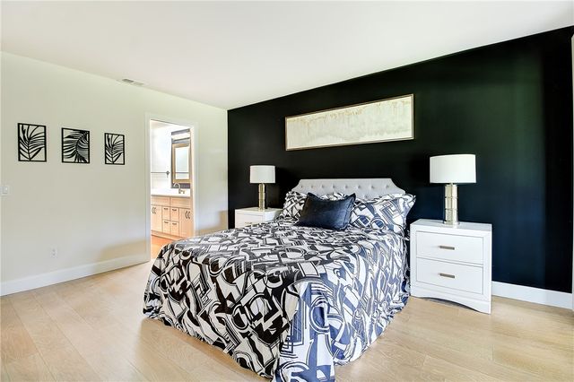 732 Via Zapata, Riverside, CA 92507