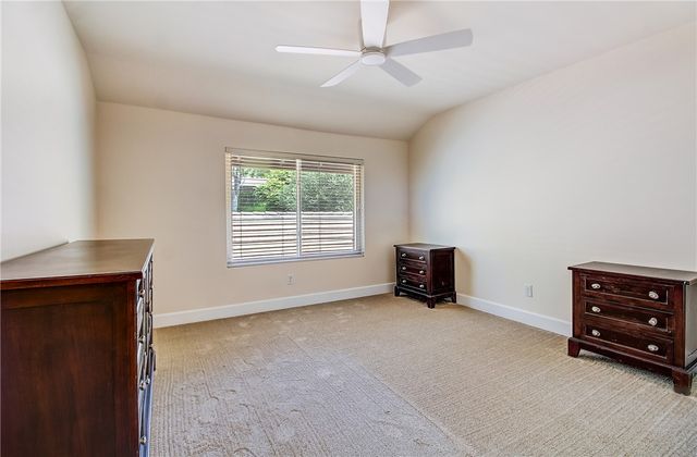 732 Via Zapata, Riverside, CA 92507