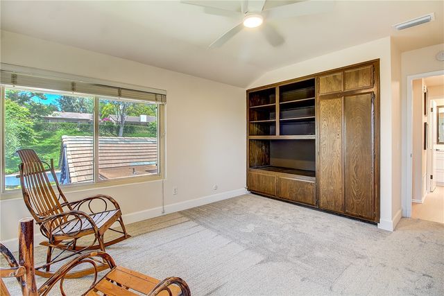 732 Via Zapata, Riverside, CA 92507