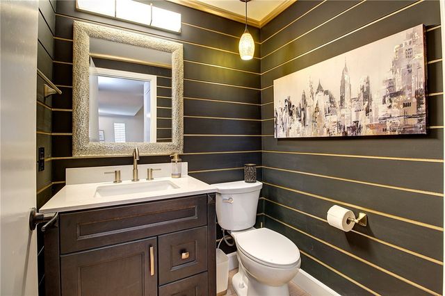 732 Via Zapata, Riverside, CA 92507