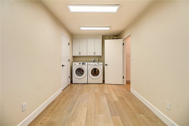732 Via Zapata, Riverside, CA 92507