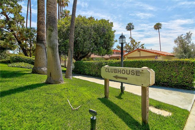 732 Via Zapata, Riverside, CA 92507