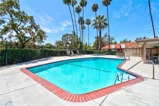 732 Via Zapata, Riverside, CA 92507